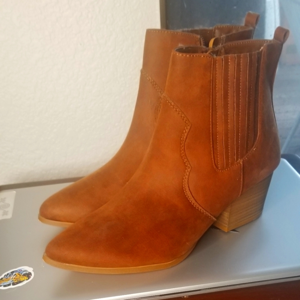 Time and True Booties size 10 new